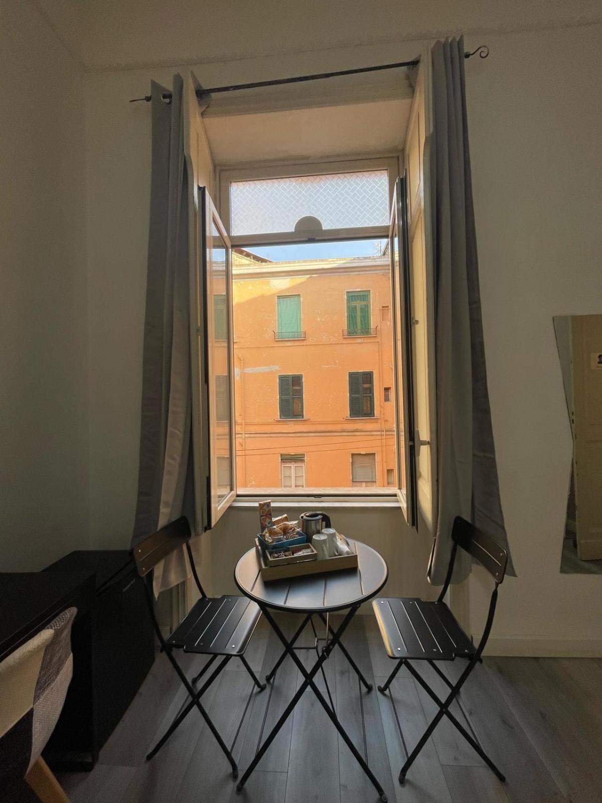 B&B San Ferdinando Napoli ภายนอก รูปภาพ