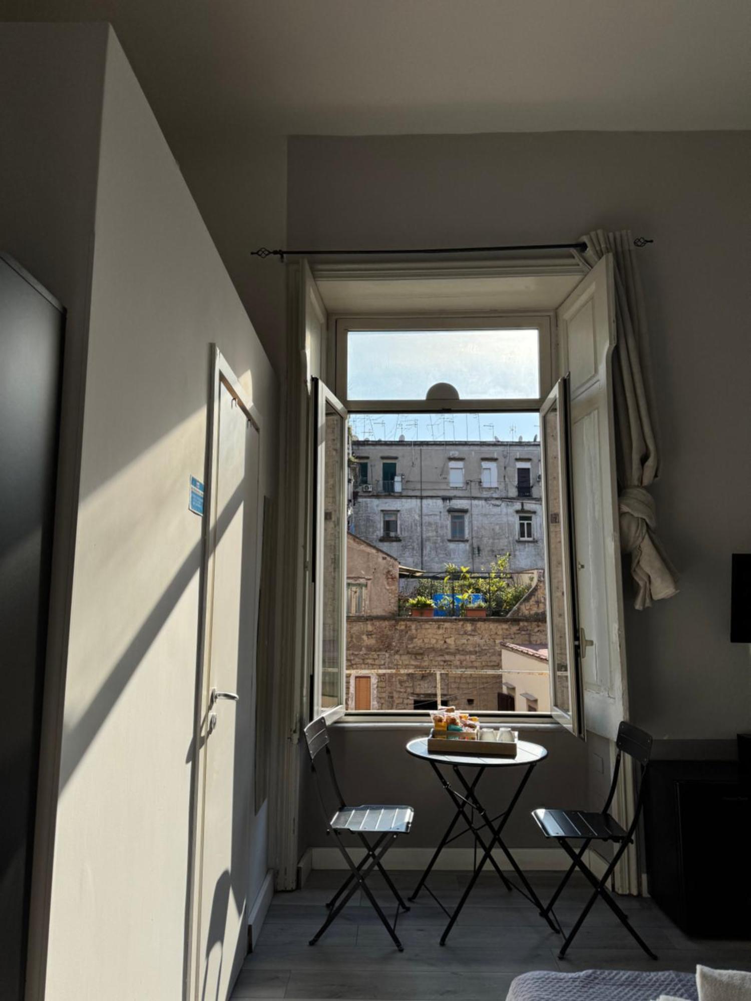 B&B San Ferdinando Napoli ภายนอก รูปภาพ