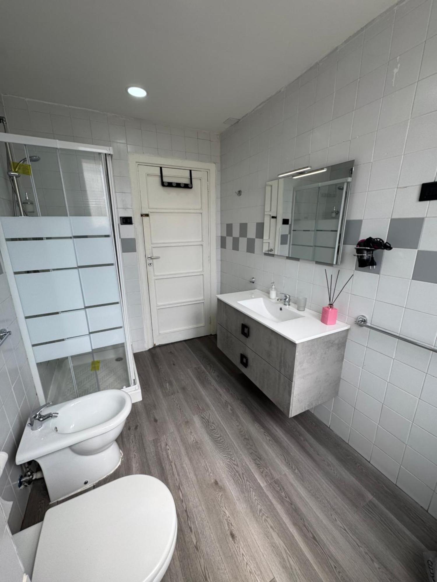 B&B San Ferdinando Napoli ภายนอก รูปภาพ
